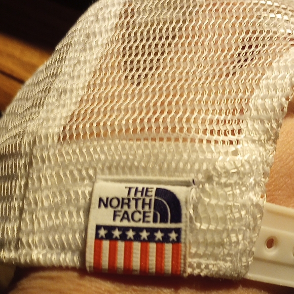 THE NORTH FACE HAT - Picture 2 of 2